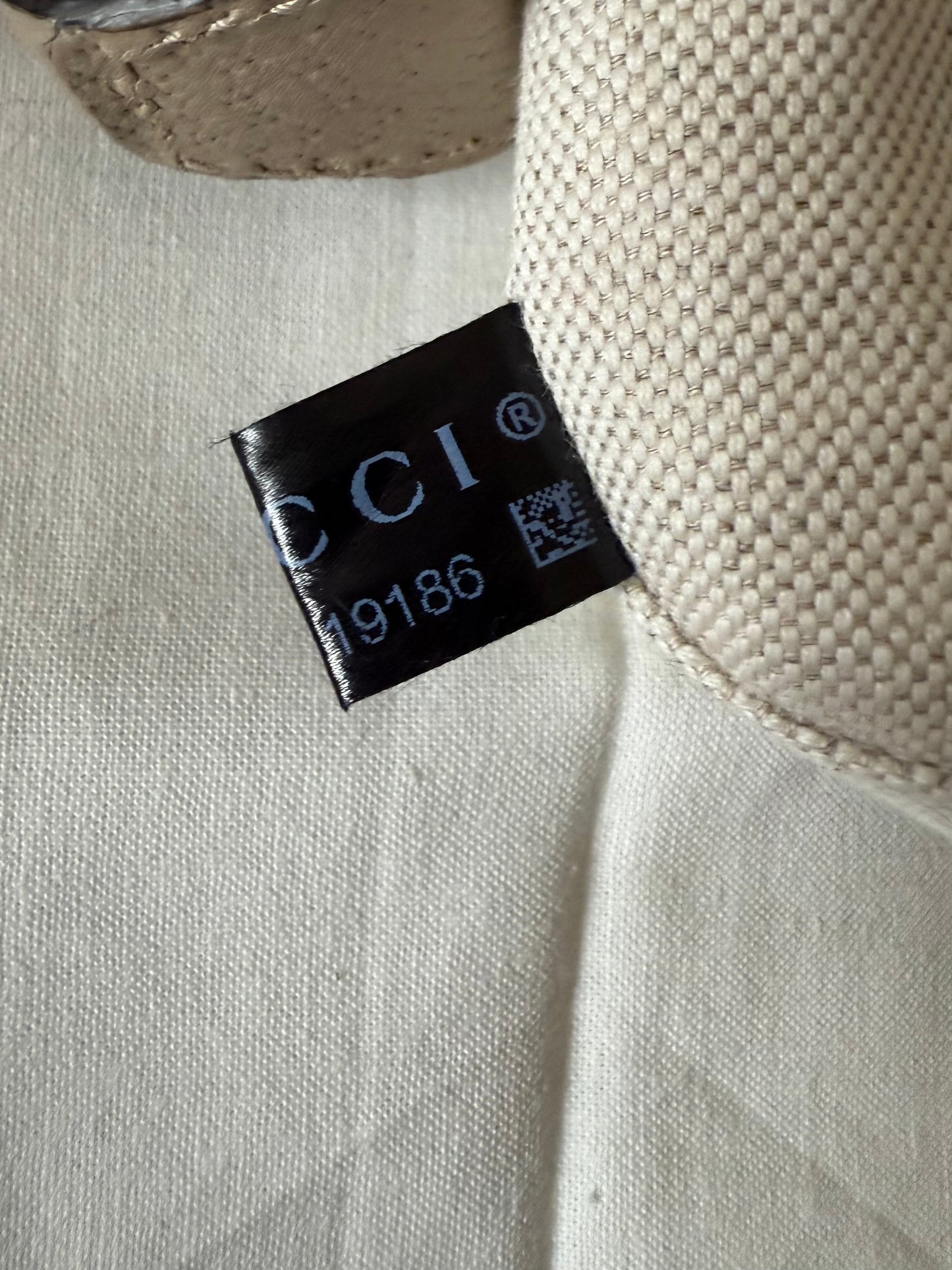 Gucci Mini Jackie 1961 in Beige & White Canvas