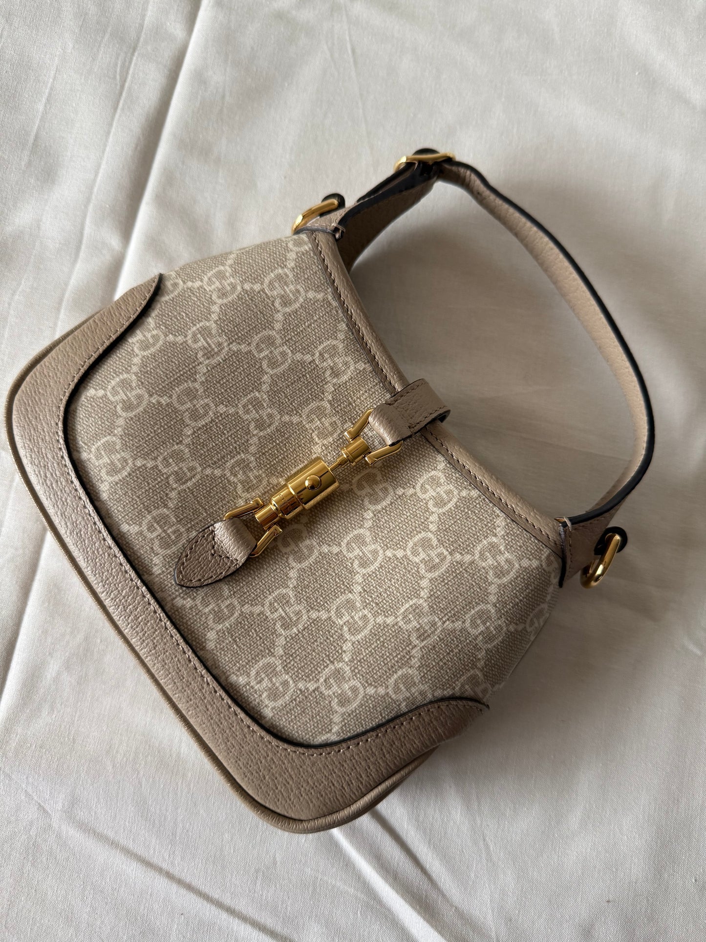 Gucci Mini Jackie 1961 in Beige & White Canvas