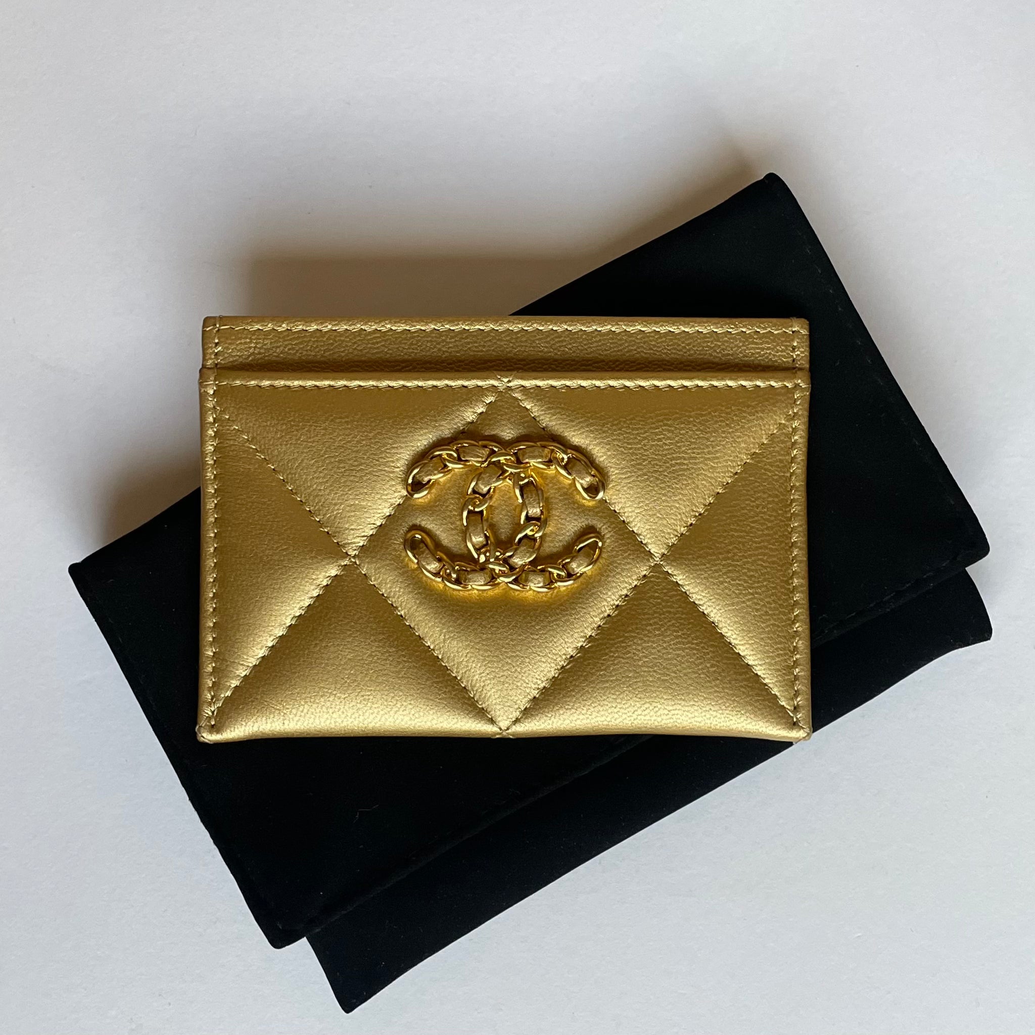 Chanel 19 Gold Metallic Quilted Lambskin Cardholder
