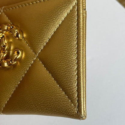 Preloved Chanel 19 Gold Metallic Quilted Lambskin Cardholder