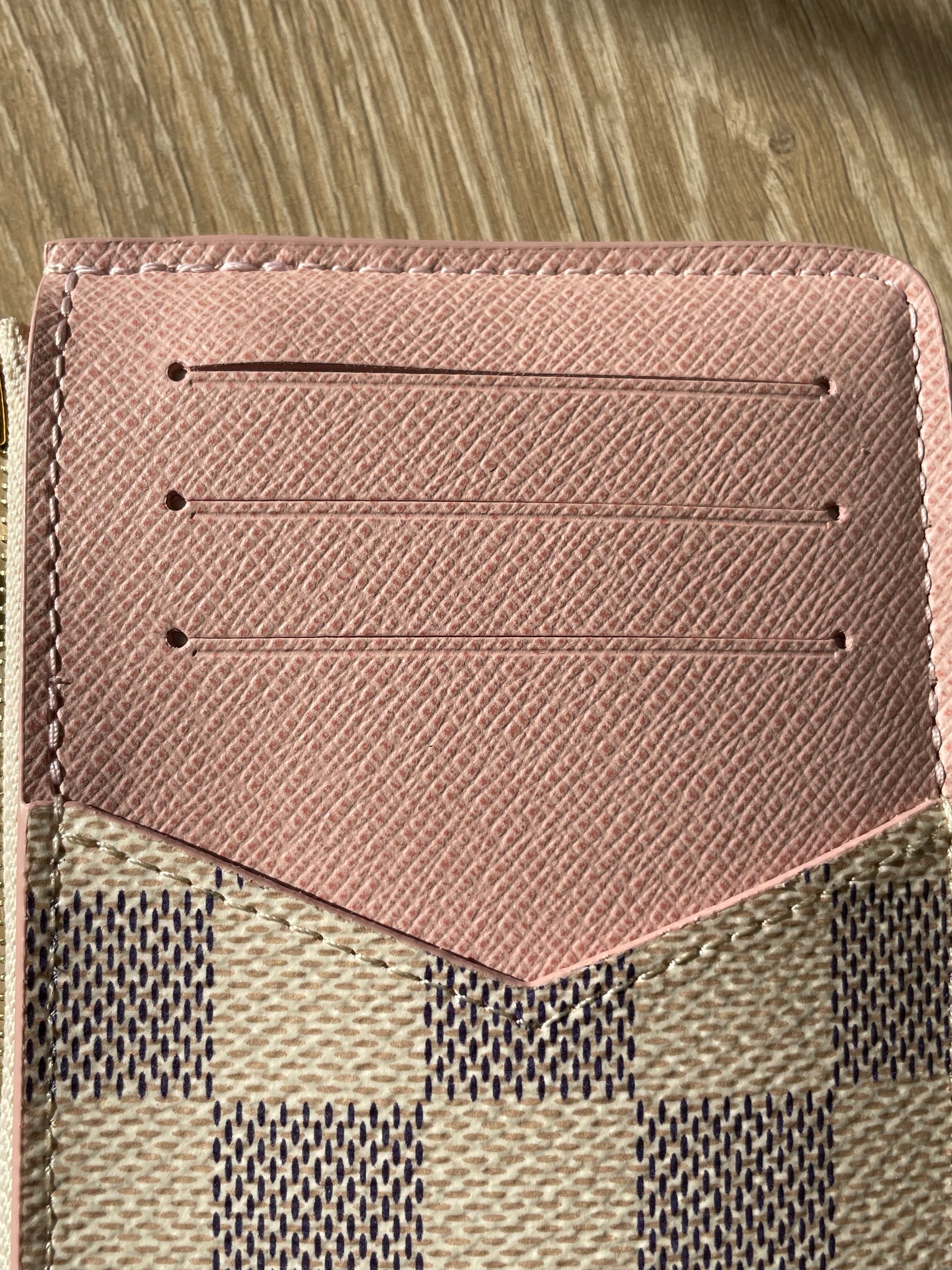 Louis Vuitton LV Recto wallet damier azur Beige Leather ref.485156